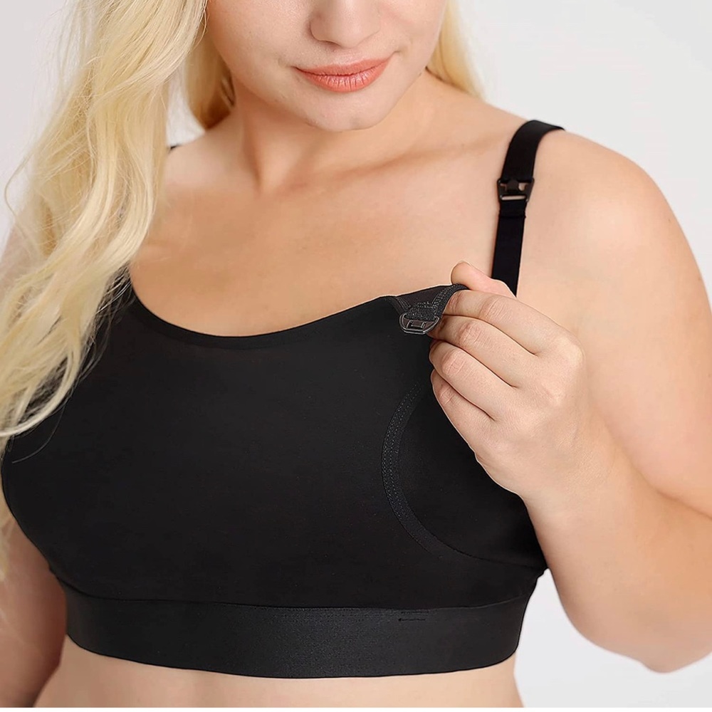 MomCozy nursing and pumping bra in size XXL